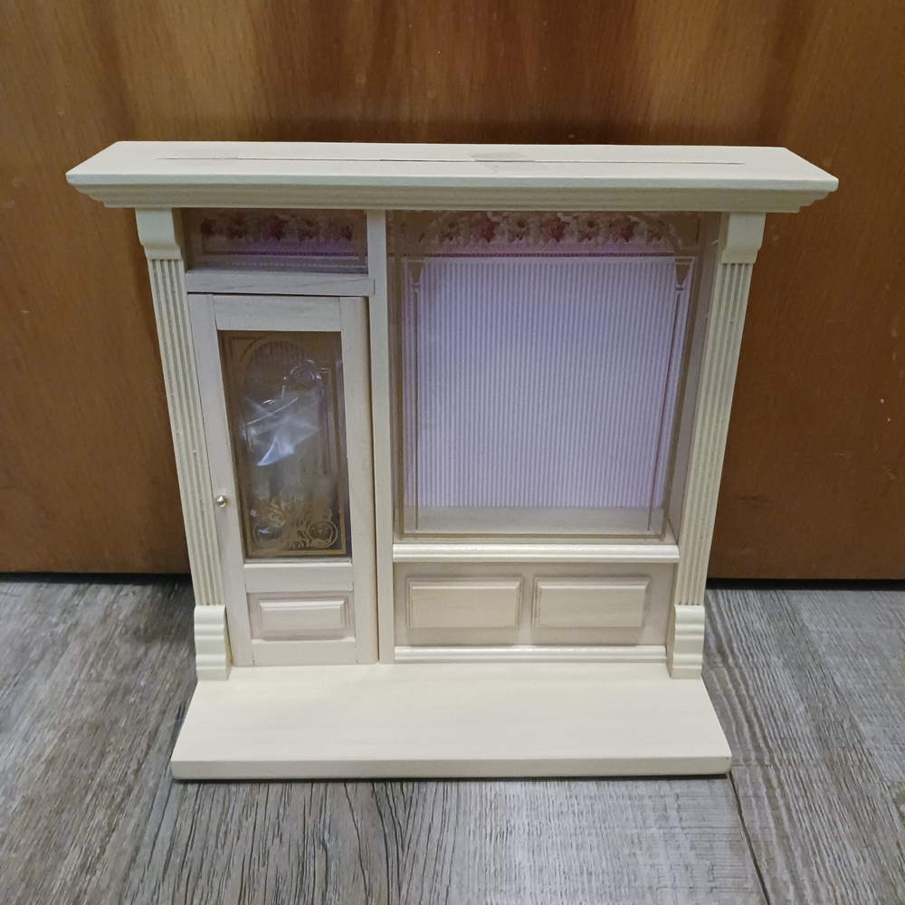 NEW, VINTAGE, & RARE COLOR! REUTTERS ORIGINAL GERMANY Cream Miniature Display